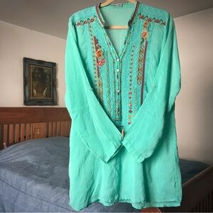 Johnny Was Tunic Top Size-L Green Embroidery Long Sleeve